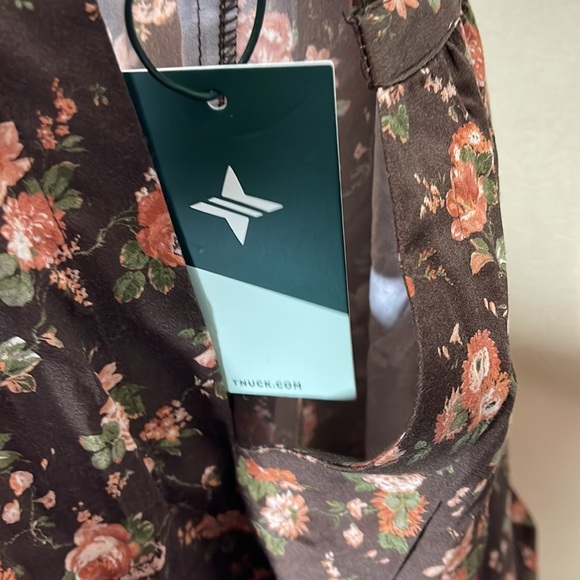 TUCKERNUCK Crawford Dress Floral Rosewood Chintz Oversize Flutter Sleeve NWT 3XL - Picture 12 of 14